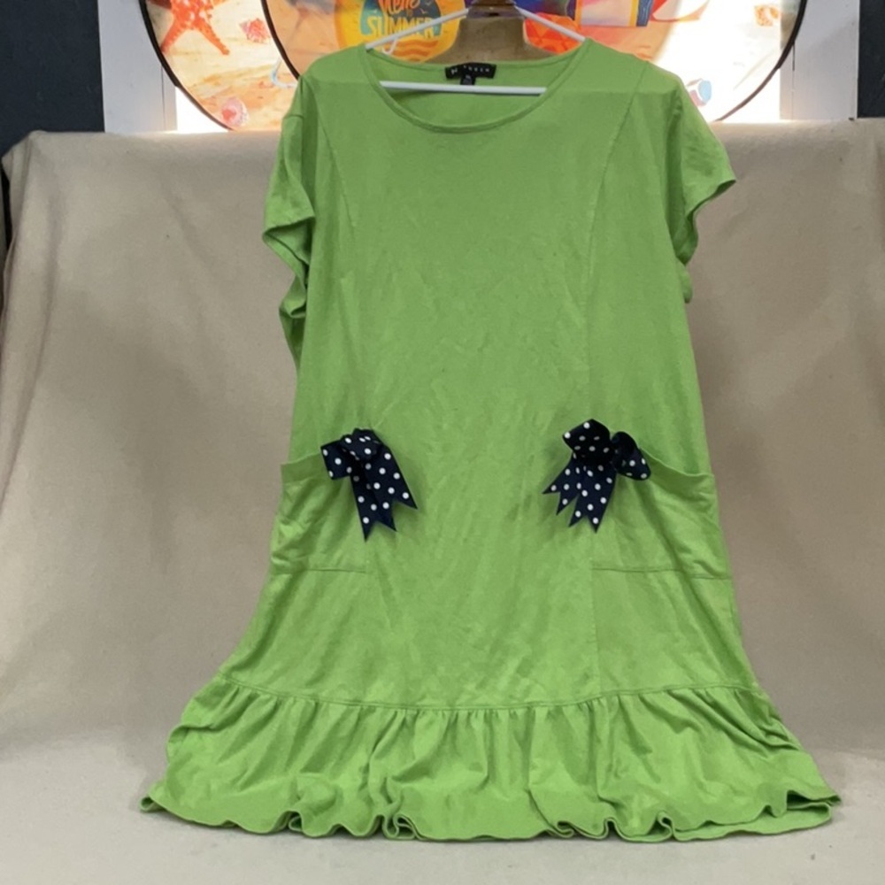 EUC woman’s short sleeve N TOUCH dress with pockets